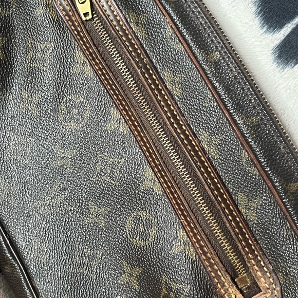 Louis Vuitton Mason Dragonne Monogram Clutch 8901TH - Picture 3 of 14